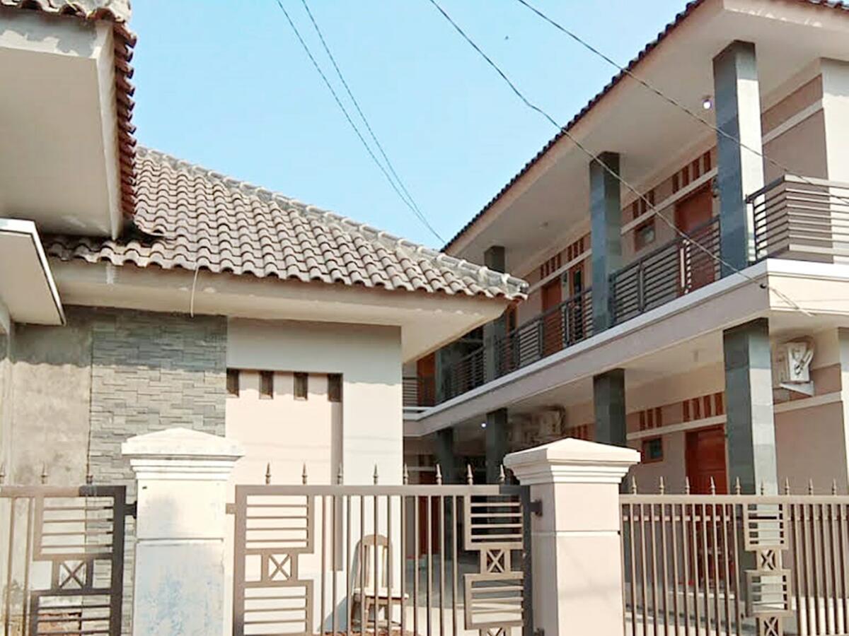 Wisma Andali Syariah Near Rsud Cideres Majalengka Exterior foto
