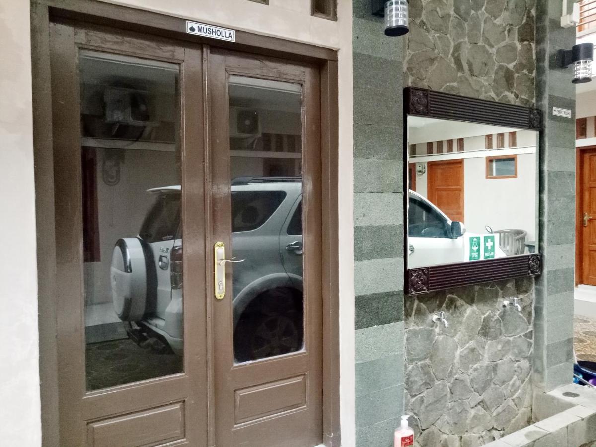 Wisma Andali Syariah Near Rsud Cideres Majalengka Exterior foto
