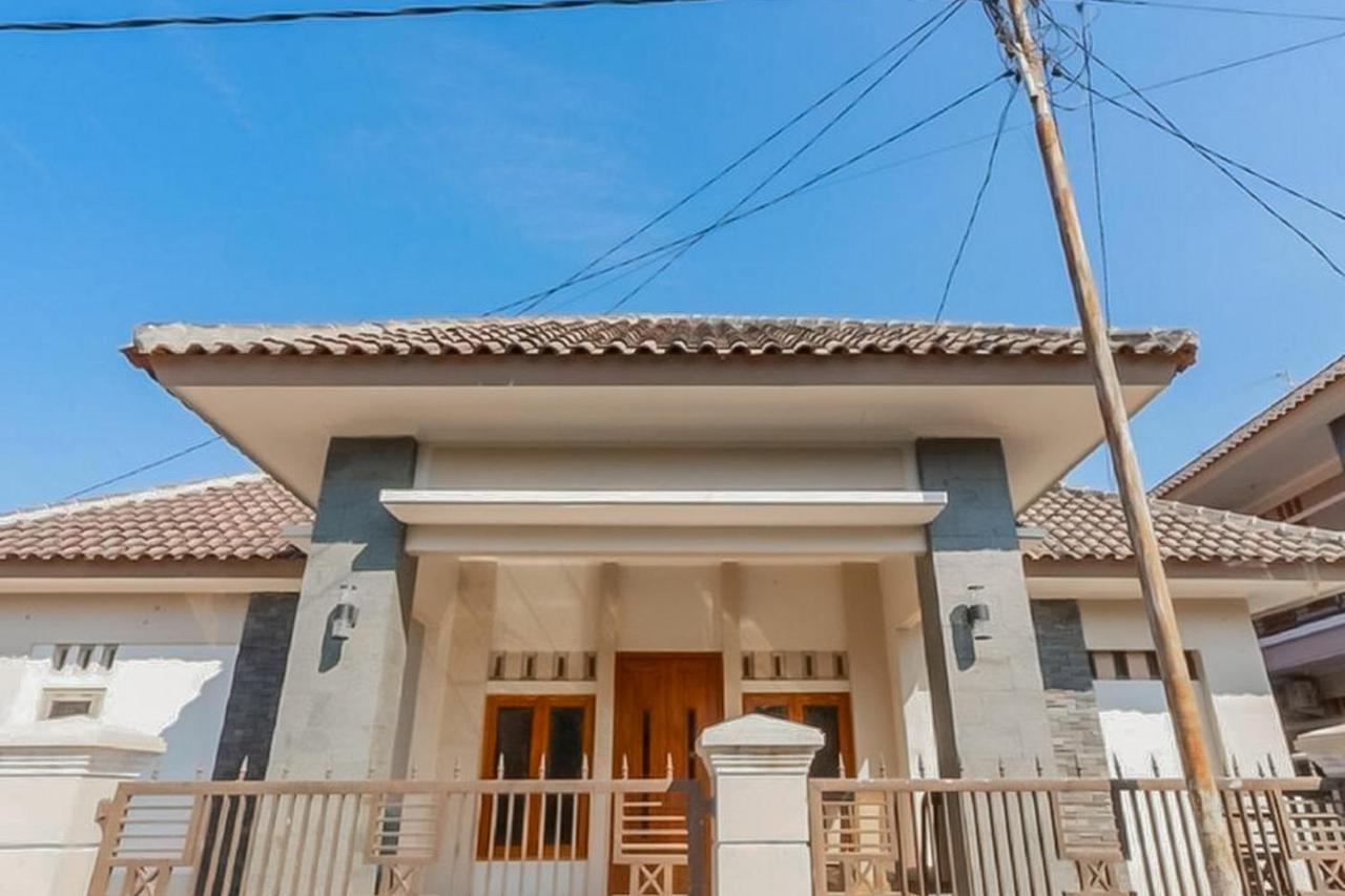 Wisma Andali Syariah Near Rsud Cideres Majalengka Exterior foto